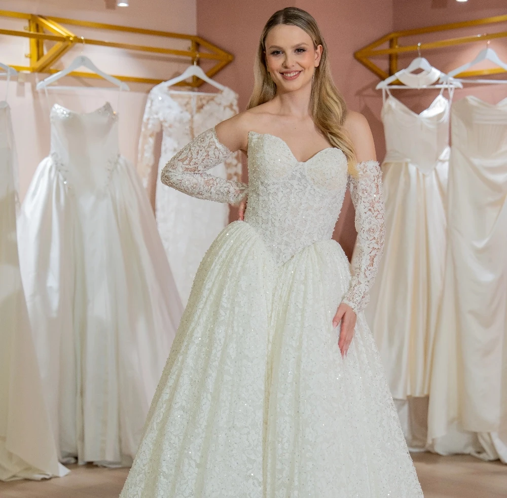 Whimsical Beaded Lace Ballgown With Sweetheart Bodice And Detachable Sleeves