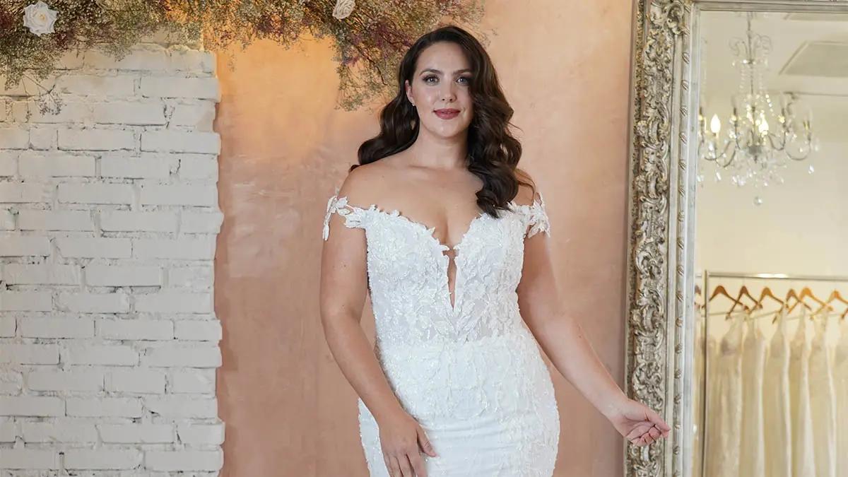 5 Tips for Shopping for Plus Size Wedding Dress. Mobile Image