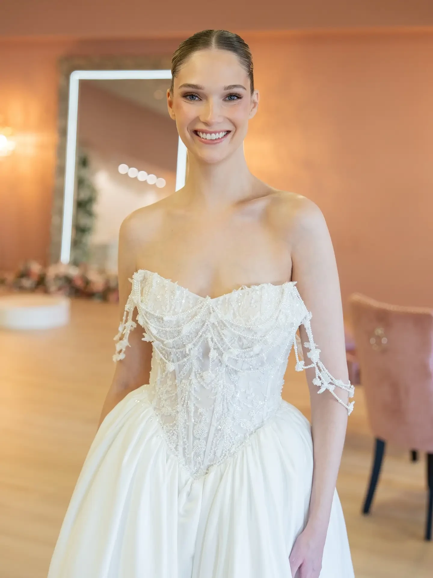 Bridal Boutique Secrets: Trends Every Bride-to-Be Should Know. Desktop Image