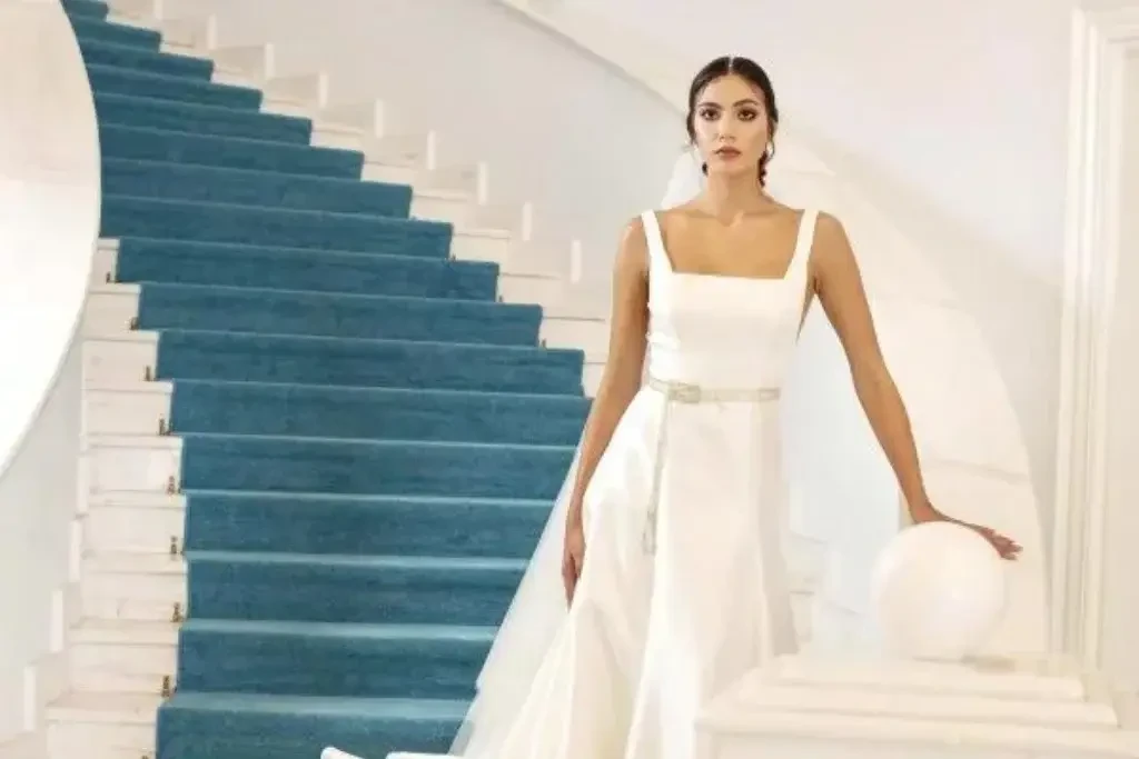 Elegant Wedding Dresses Image
