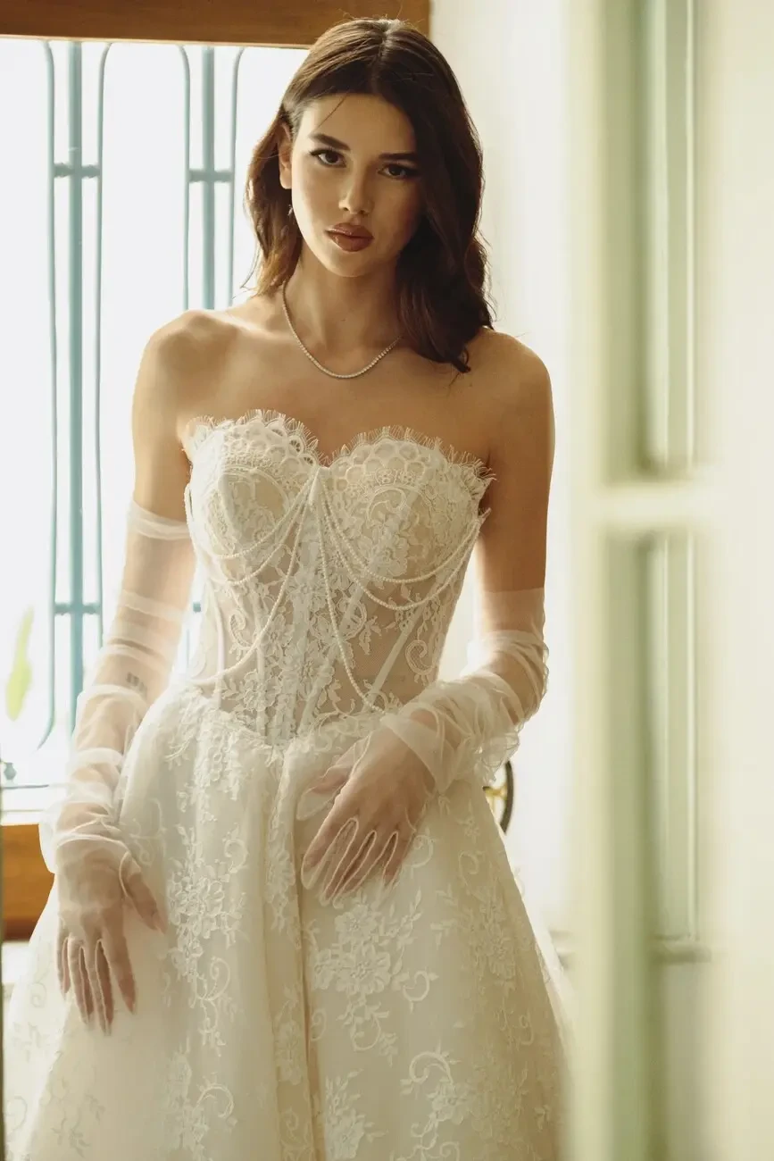 Strapless