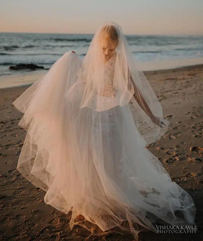 Beach Wedding Dress 1 Mobile