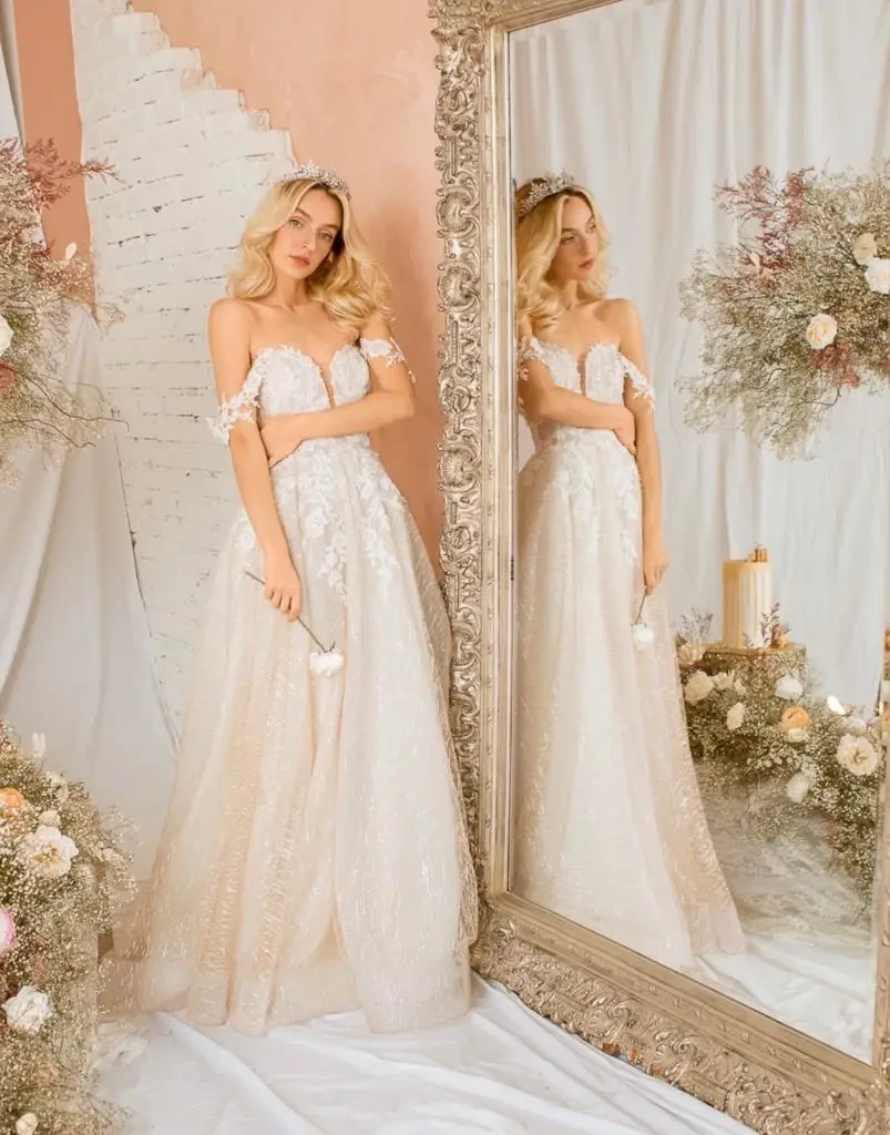 Gallery Image #slidesGrid209