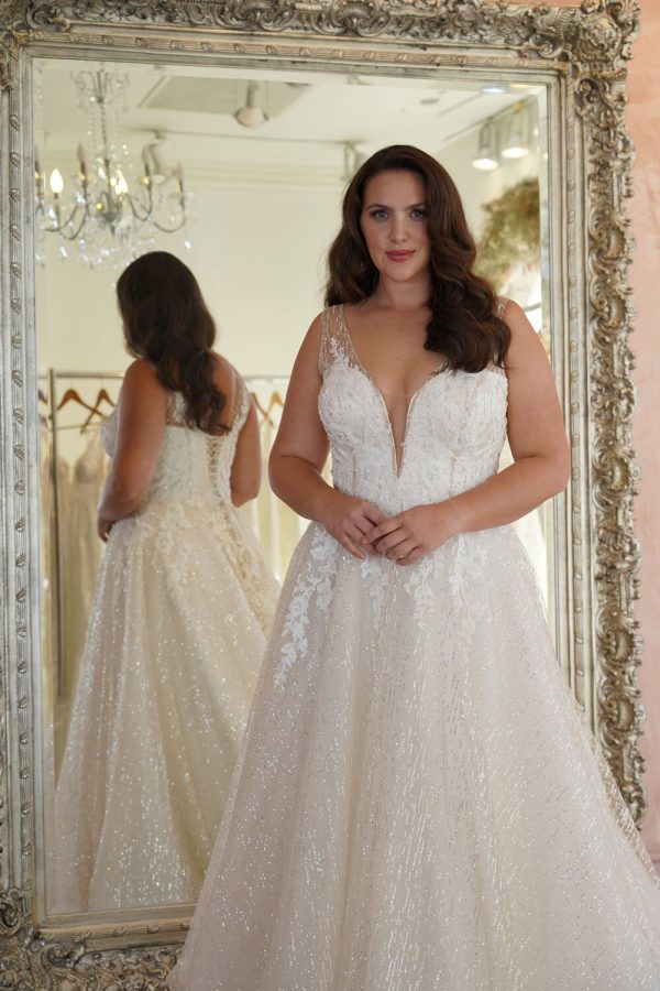 Plus Size Wedding Dress D2599